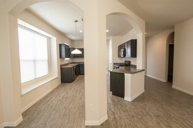 Building Photo - 29606 Woodsons Shore Dr