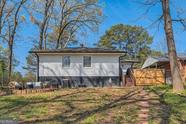Building Photo - 1746 Hadlock St SW