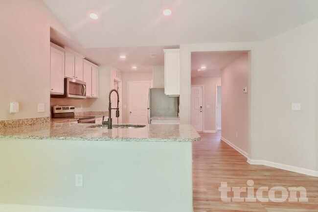 Building Photo - 4605 Hazelburn Dr