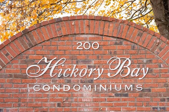 Building Photo - 200 Sanders Ferry Rd