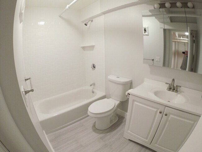 Building Photo - 1450 Commonwealth Ave