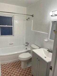 Building Photo - 196 N Hagadorn Rd