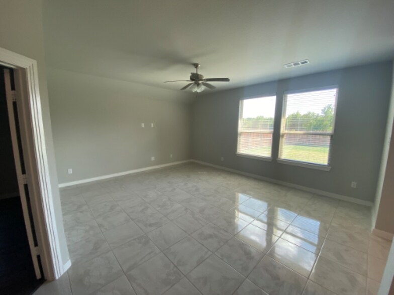 Building Photo - 3026 Estuary Dr