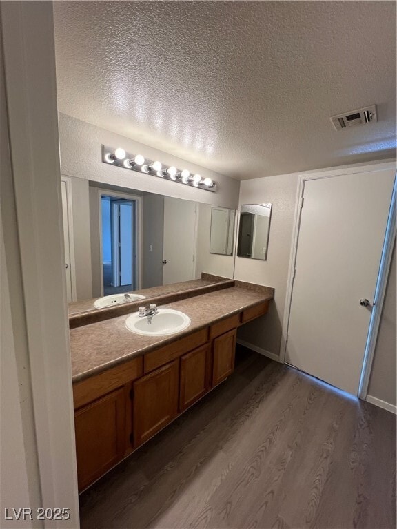 Building Photo - 7255 W Sunset Rd