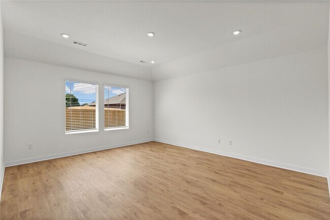 Building Photo - 109 Ratliff Ave