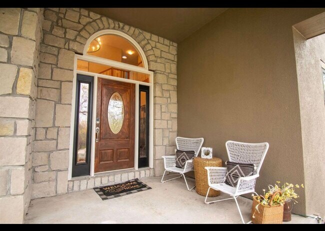 Building Photo - 1524 Foxfire Dr
