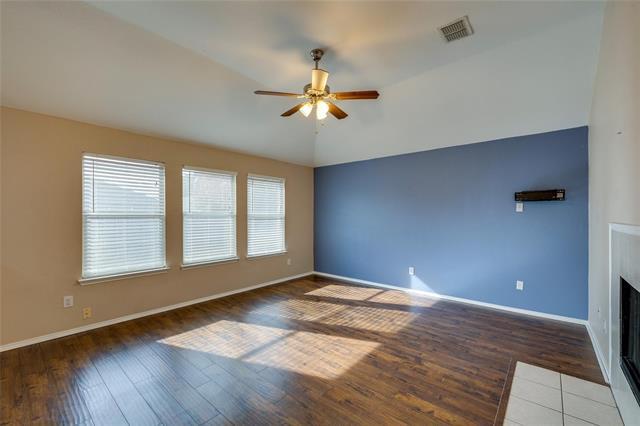 Building Photo - 5572 Spring Ridge Dr