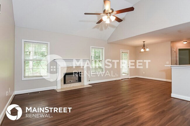 Building Photo - 3823 Refinement Way