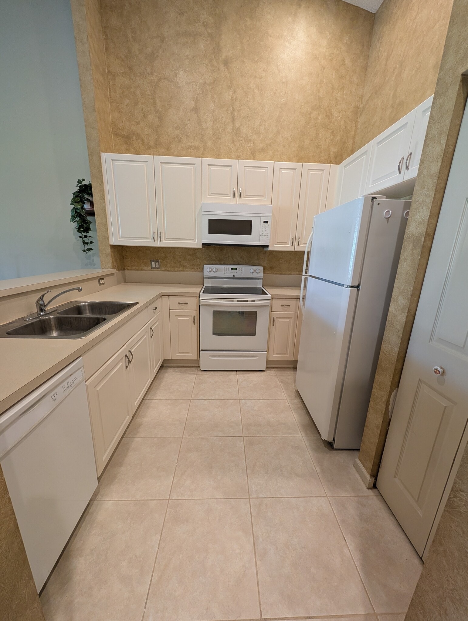 Building Photo - 322 Coral Trace Ln