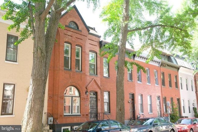 Building Photo - 1512 Swann St NW