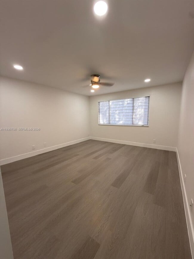 Building Photo - 12618 NW 56th Dr