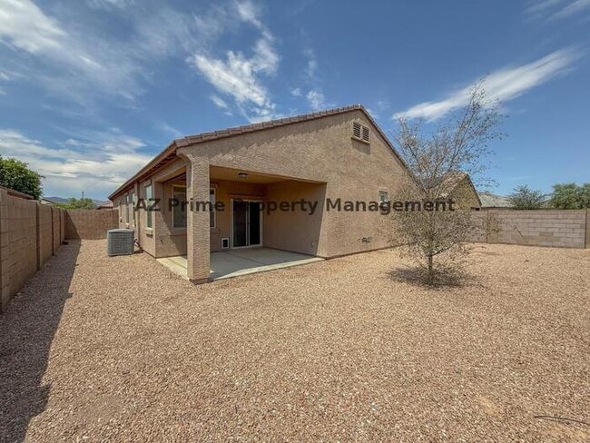 Building Photo - 23829 W Romley Ave