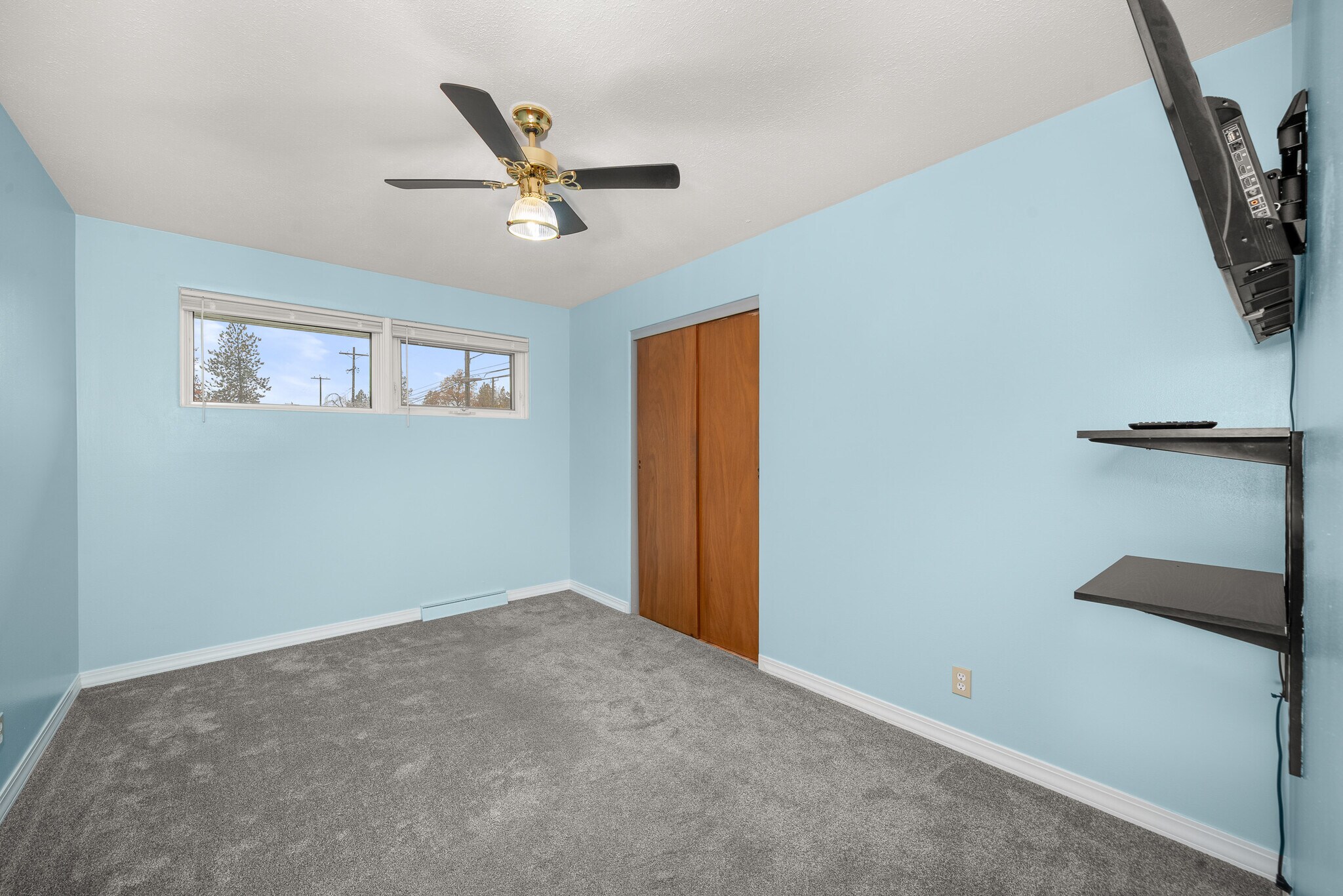 Building Photo - 6028 N Lincoln St