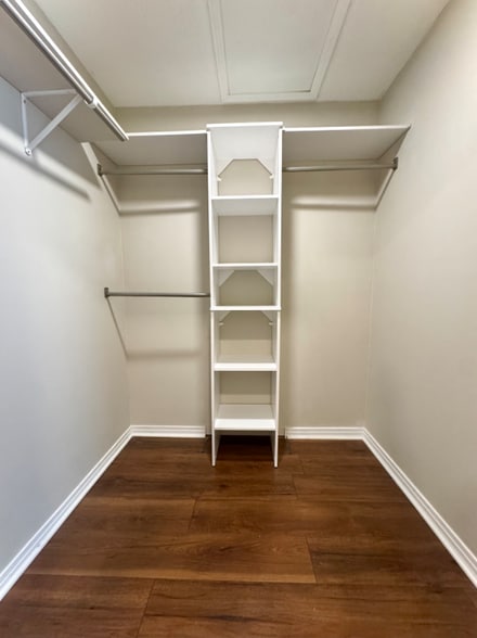 Building Photo - 3301 John Hancock Rd