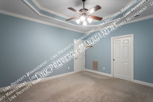 Building Photo - 7655 Lenox Trace Dr