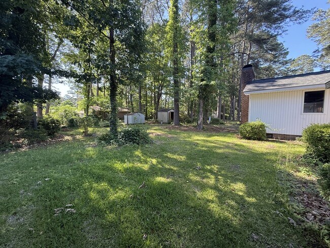 Building Photo - 207 Belvedere Dr