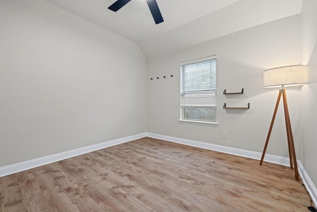 Building Photo - 100 Crystal Cove