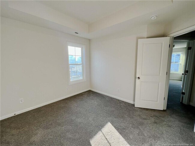 Building Photo - 181 Springhaven Dr