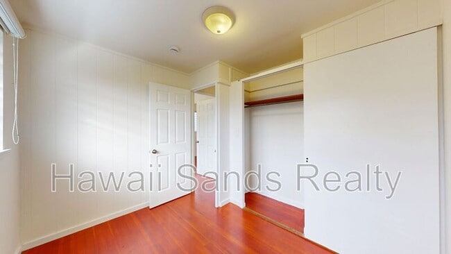 Building Photo - 3901 Maunahilu Pl