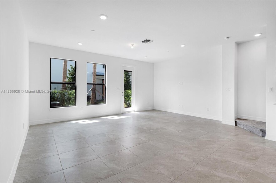 Building Photo - 8342 NW 7th Pl