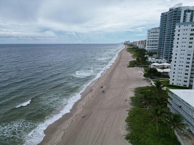 Building Photo - 1470 S Ocean Blvd