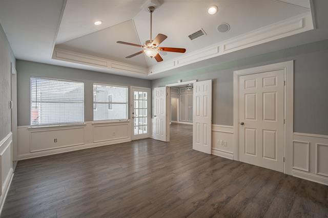Building Photo - 2300 San Gabriel Dr