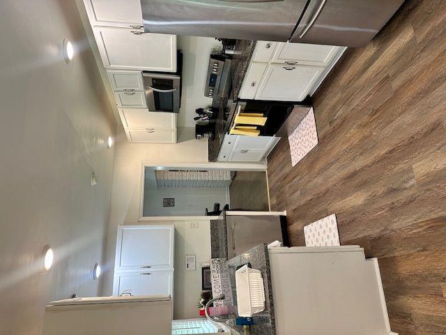 Building Photo - 2551 Headland Dr
