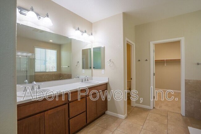 Building Photo - 7048 Greenford Way