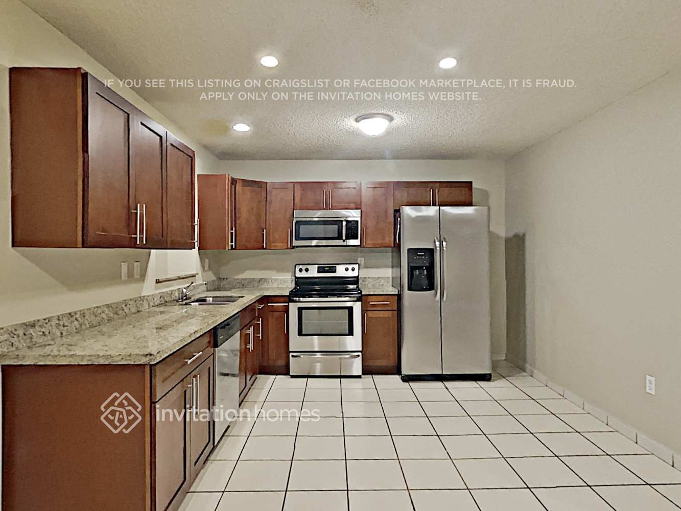 Building Photo - 5920 SW 148th Ave