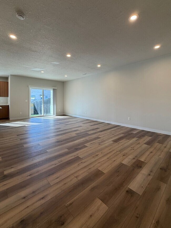 Building Photo - Beautiful Brand New 4-Bedroom, 2.5-Bathroom Duplex Style Townhome!