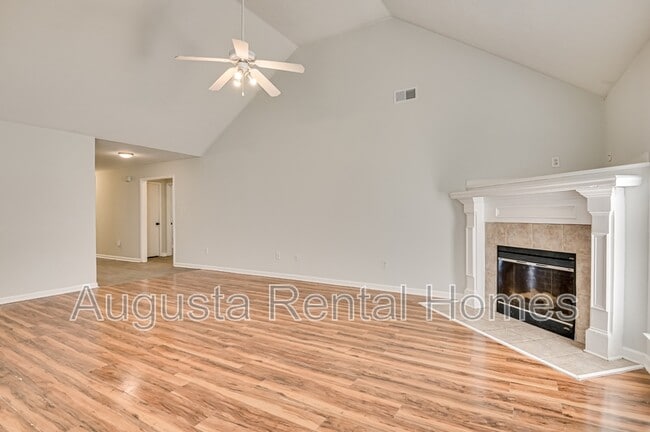 Building Photo - 409 Urial Dr
