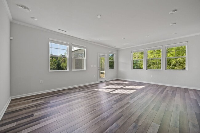 Building Photo - Charming 3 Bedroom Home located in Wake Forest