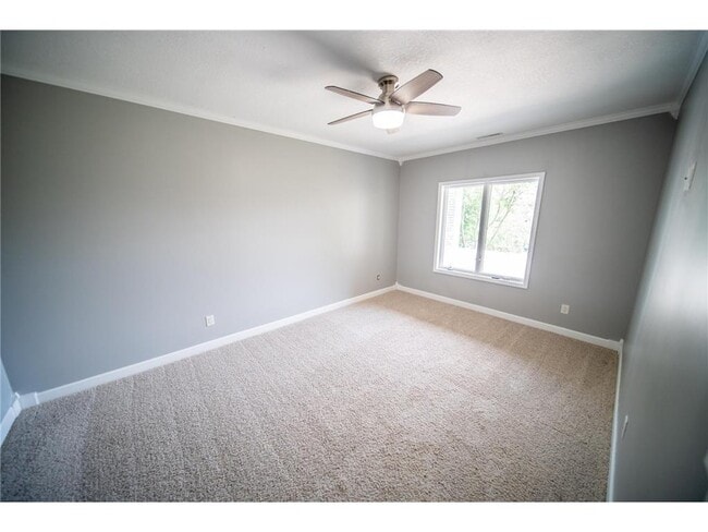 Building Photo - 5182 Southern Ridge Ln SW