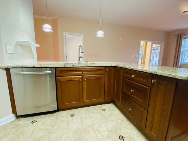 Building Photo - Luxury 3 Bedroom  Townhome in South Durham...