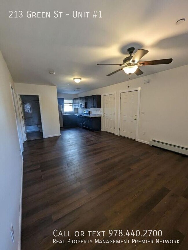 Building Photo - 213 Green St