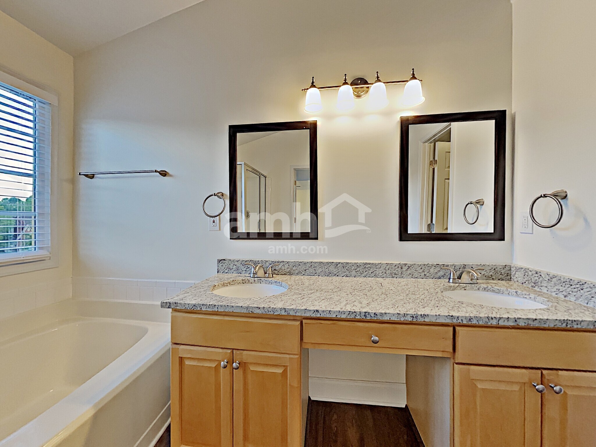 Building Photo - 1217 Rocky Branch Tr