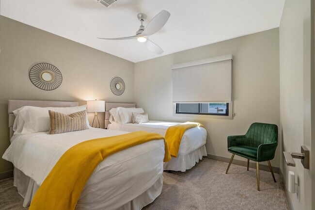 Building Photo - 2222 E Via Escuela