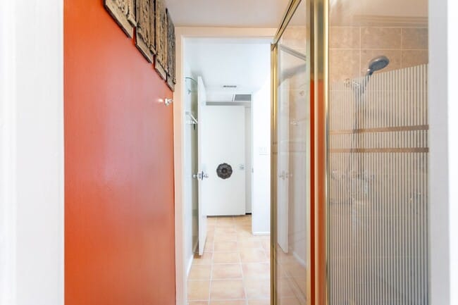 Building Photo - Mid-Century in Rancho Mirage!