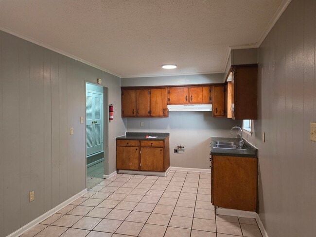 Building Photo - 4573 Appleville St