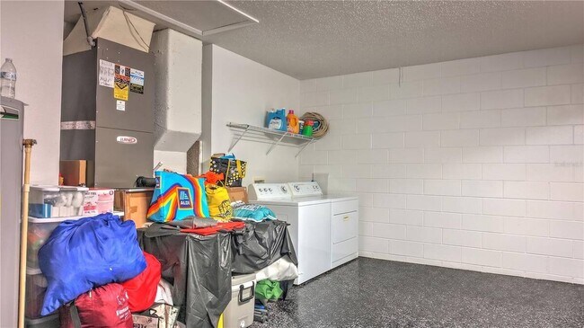 Building Photo - 3087 Barbados Ln