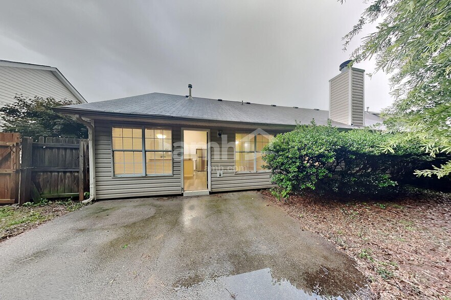 Building Photo - 4701 Gold Mine Dr