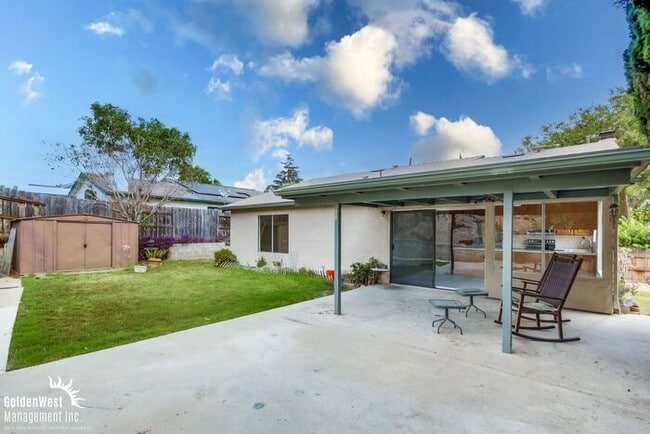 Building Photo - Charming 4Bdm 2Ba Home and Private Patio i...