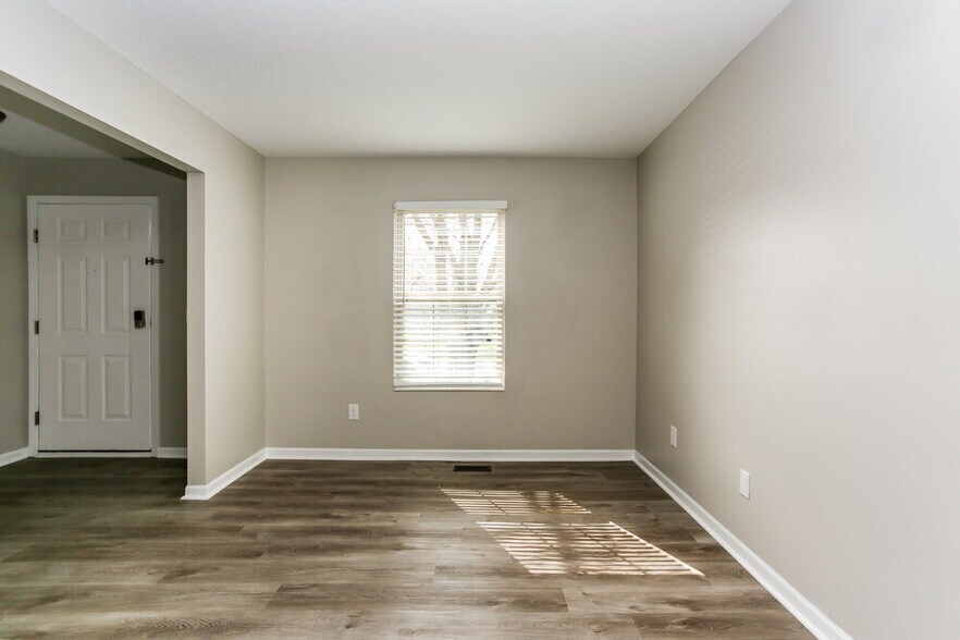Building Photo - 8268 Parori Ln