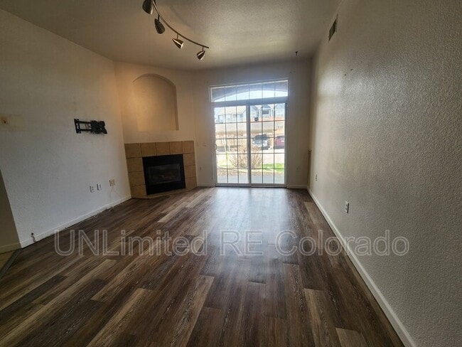 Building Photo - 7440 S Blackhawk St