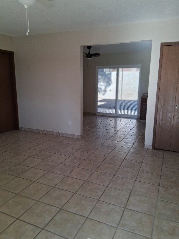 Building Photo - 1234 N Willow St