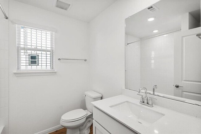 Building Photo - 2536 Violet Theo Ln