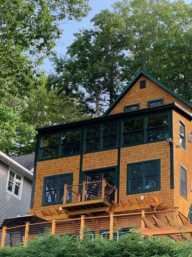Primary Photo - 15 Edgemont Rd