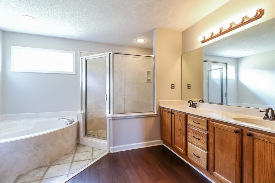 Building Photo - 5212 Summer Wind Ln