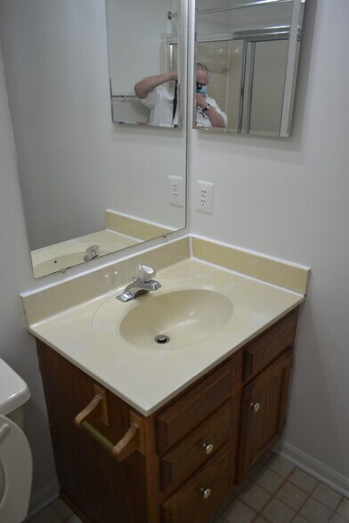 Building Photo - 1269 Seminole Dr