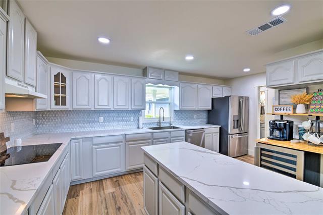 Building Photo - 5213 River Ridge St